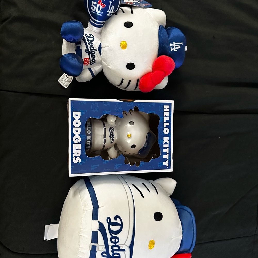 Hello Kitty Dodgers Plush Set